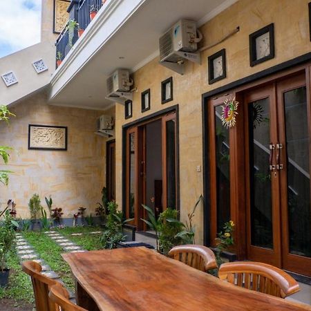 SR Caviar Guest House Canggu Exterior foto