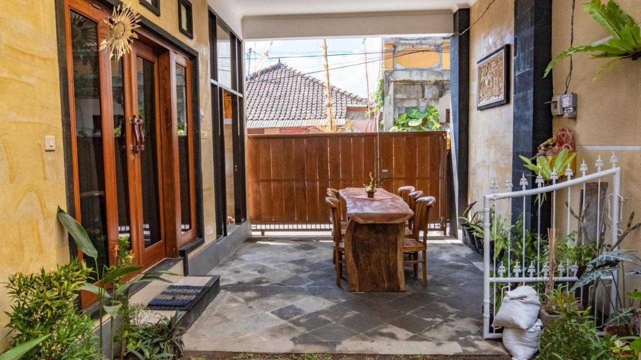 SR Caviar Guest House Canggu Exterior foto